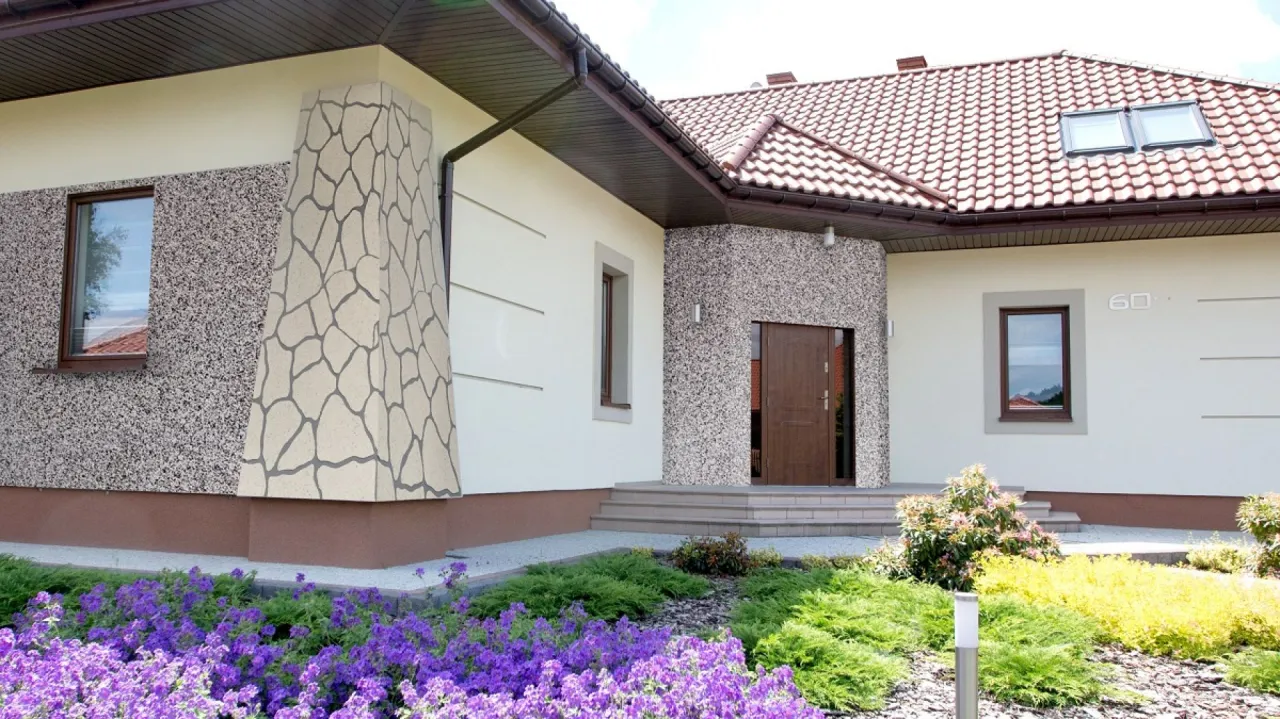 Zdjęcie Najlepsze tynki na ścianę zewnętrzną: Skuteczna ochrona domu przed wilgocią