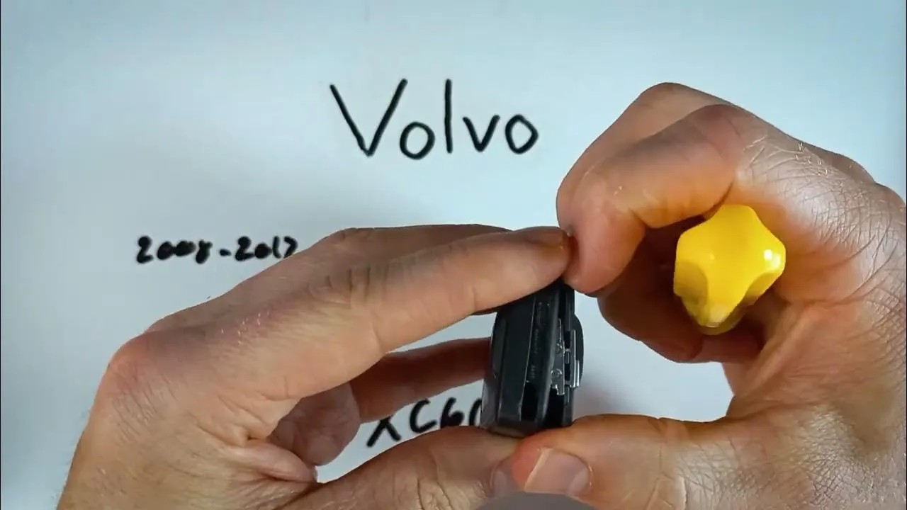 Zdjęcie Wymiana baterii w kluczyku Volvo XC60 – uniknij problemów z pilotem