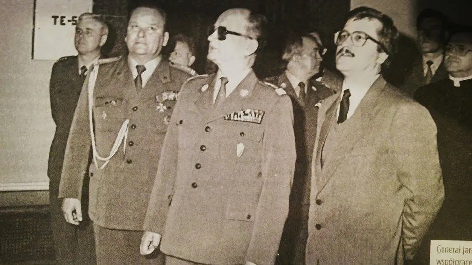 Zdjęcie Marek Dukaczewski: kontrowersje i osiągnięcia polskiego generała
