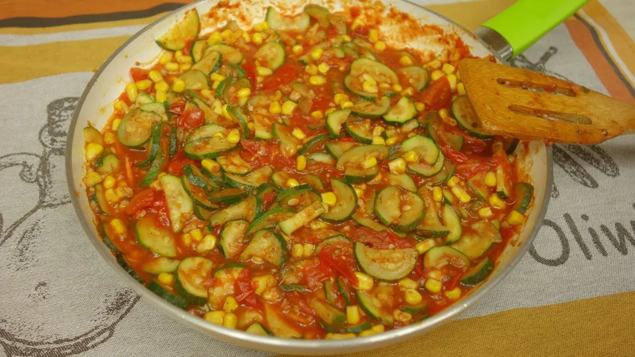 Zdjęcie Aromatyczny sos do spaghetti z cukinii – szybkie przepisy i porady