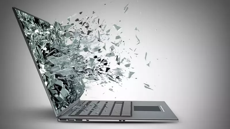Zdjęcie Ile kosztuje wymiana matrycy w laptopie Lenovo? Sprawdź ceny i opcje naprawy
