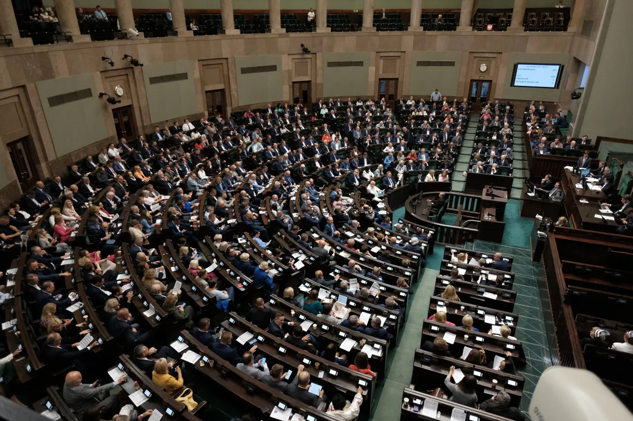 Zdjęcie Jak zostać politykiem w Sejmie - spełnij wymagania i osiągnij cel