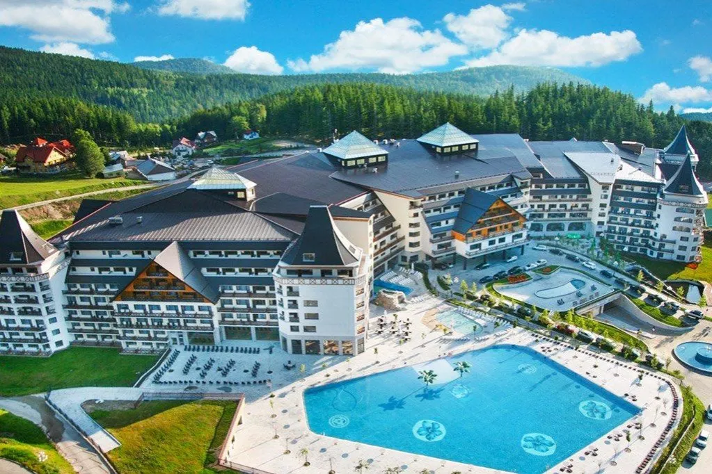 Zdjęcie Ile kosztuje nocleg w hotelu Gołębiewski? Sprawdź ceny i oferty