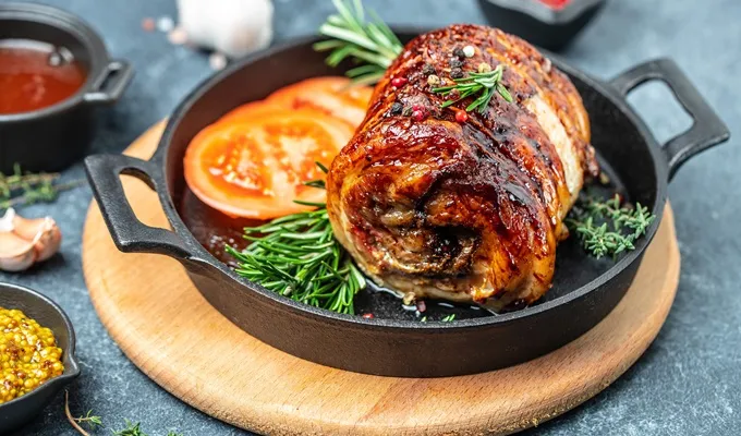 Zdjęcie Jak zrobić pieczeń z cielęciny, aby była soczysta i aromatyczna