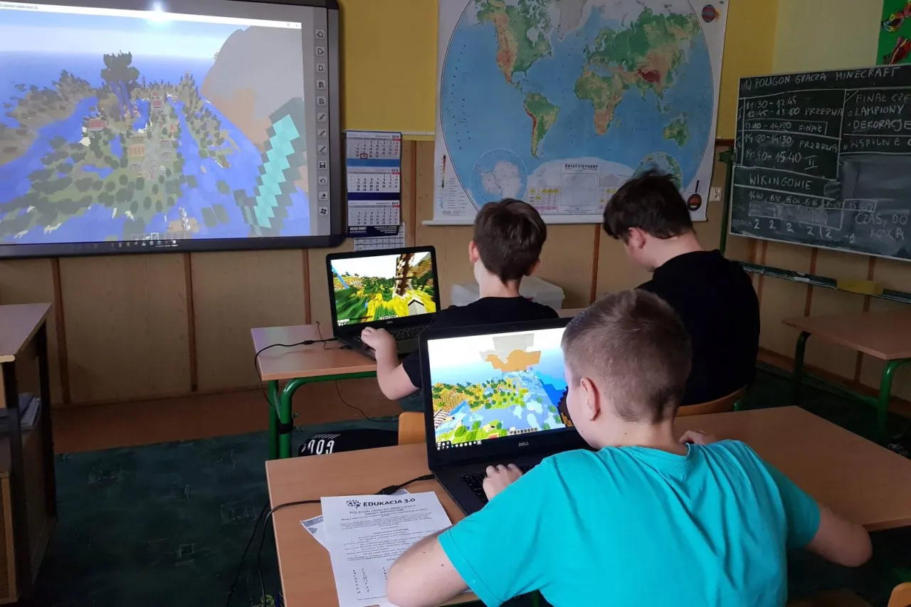 Zdjęcie W jakim kraju powstał Minecraft? Odkryj jego zaskakującą historię