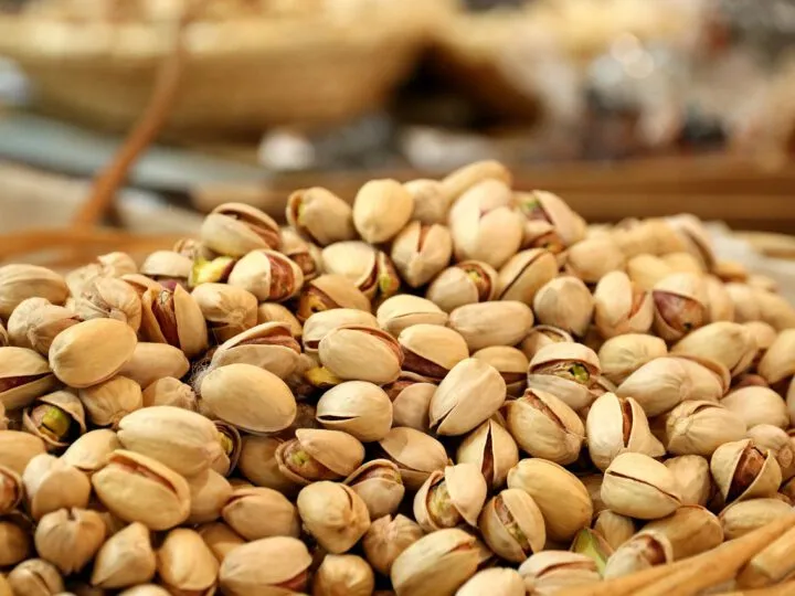 Zdjęcie Skąd pochodzą pistacje? Fascynująca historia i ich korzenie