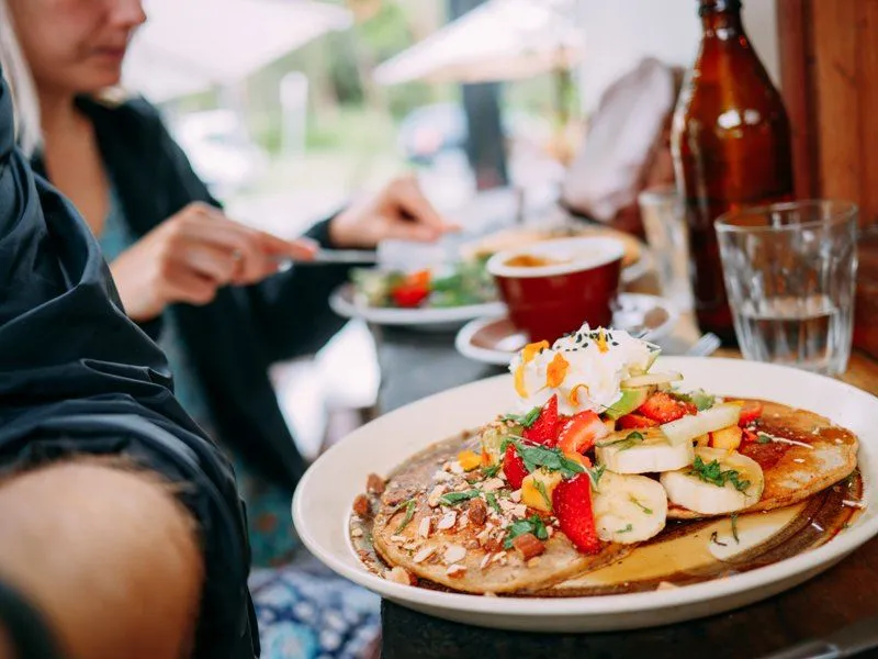 Zdjęcie Naleśniki jak z restauracji przepis – idealne na każdą okazję