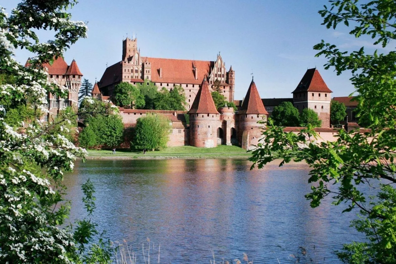 Zdjęcie Zamki w Gdańsku: Odkryj fascynującą historię i tajemnice Krzyżackiego Zamku
