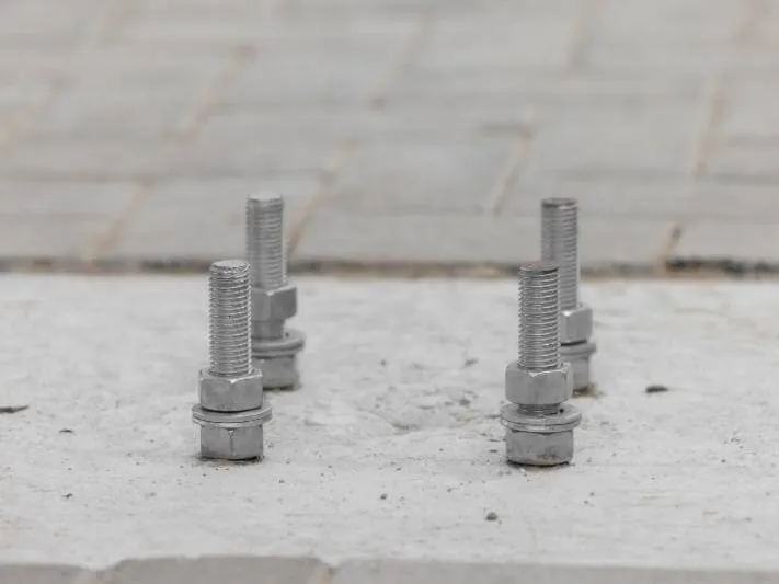 Zdjęcie Murarska kotwa - jak wybrać najlepsze rozwiązanie dla stabilności budynków