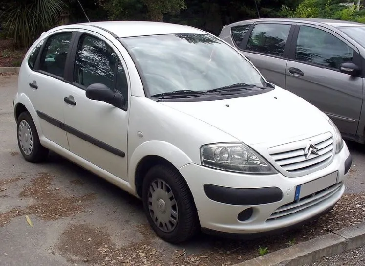 Zdjęcie Ile płynu do chłodnicy Citroen C3? Odkryj, jak uniknąć problemów