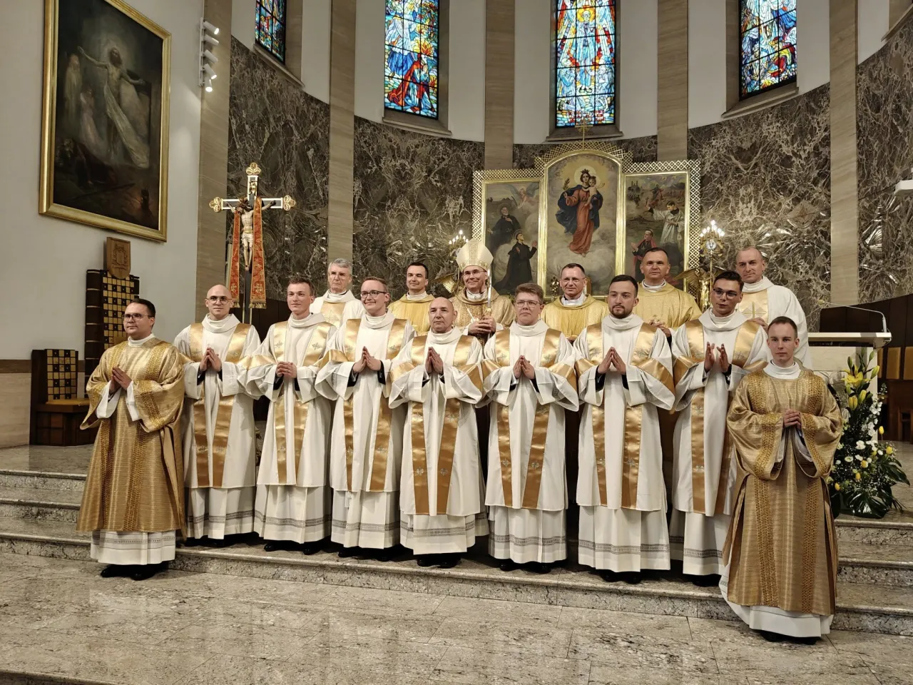 Zdjęcie W jaki sposób księża z parafii Witosa zmieniają życie społeczności?