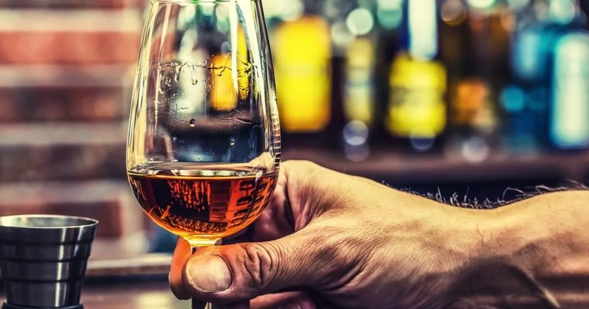 Zdjęcie Butelka wina ile to wódki? Sprawdź, ile alkoholu naprawdę pijesz