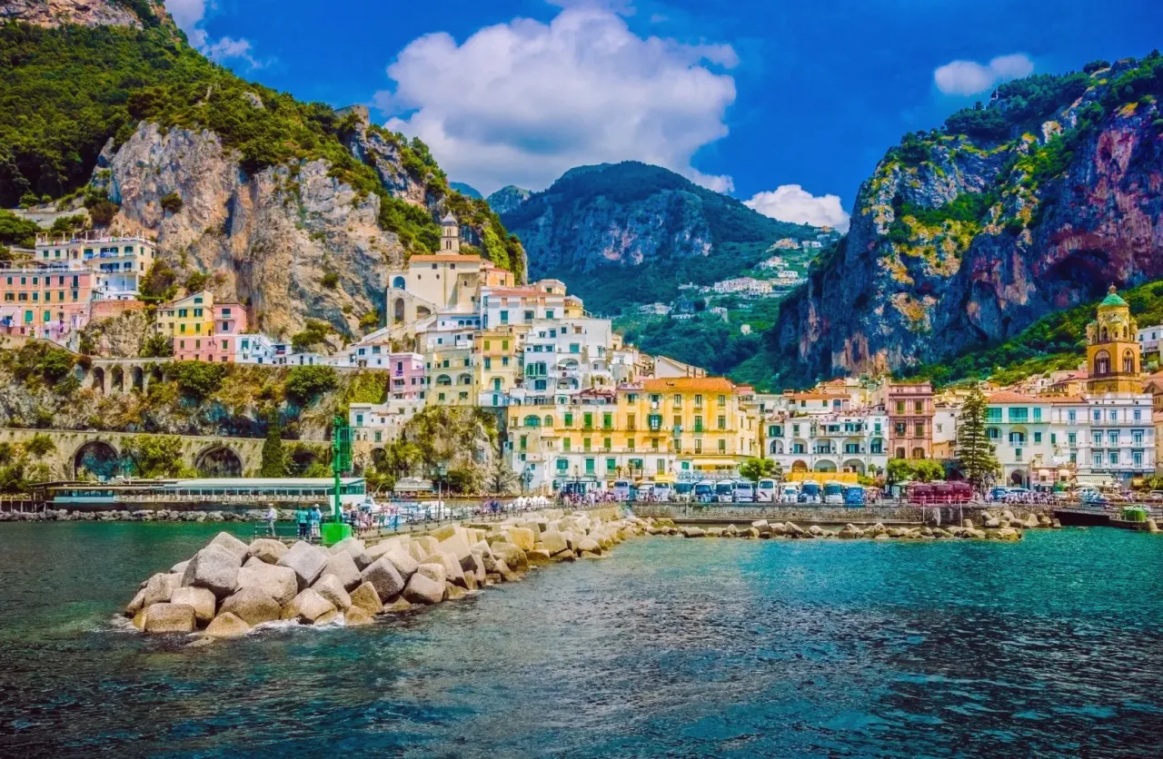 Zdjęcie Wybrzeże Amalfi we Włoszech - niesamowite widoki i atrakcje