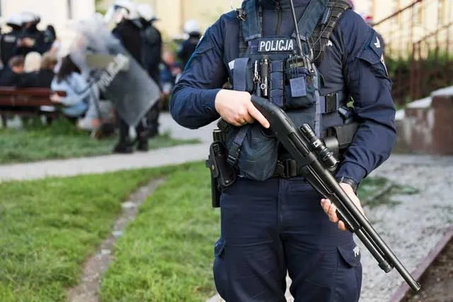 Zdjęcie Policja dochodzeniowa: Jakie są jej kluczowe zadania i obowiązki?
