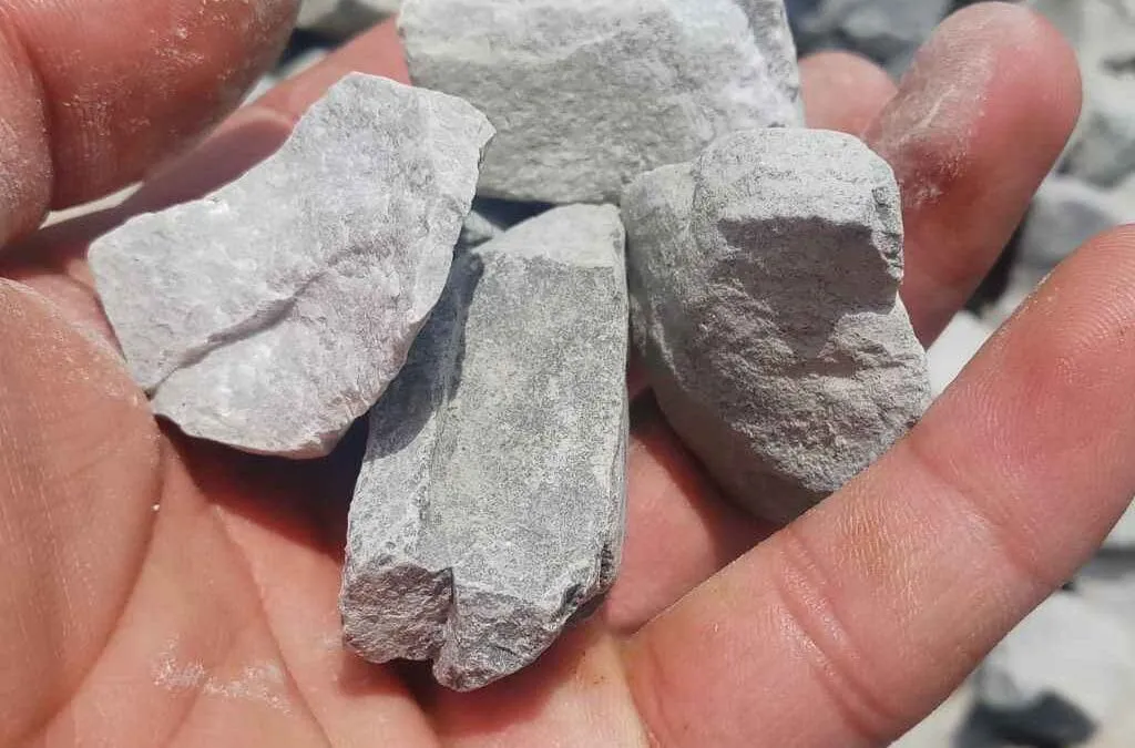 Zdjęcie Co to jest frakcja kruszywa i dlaczego ma kluczowe znaczenie w budownictwie