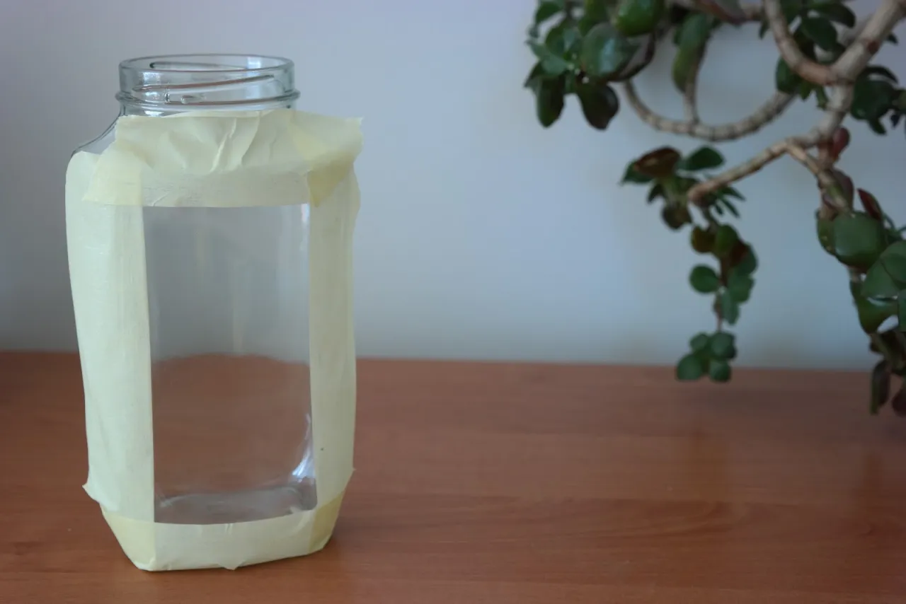 Zdjęcie Jak łatwo stworzyć skarbonkę ze słoika DIY i zaoszczędzić pieniądze