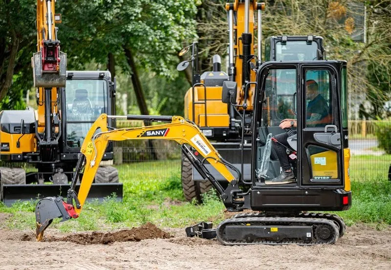 Zdjęcie Ile kosztuje wynajem koparki? Sprawdź ceny i ukryte koszty