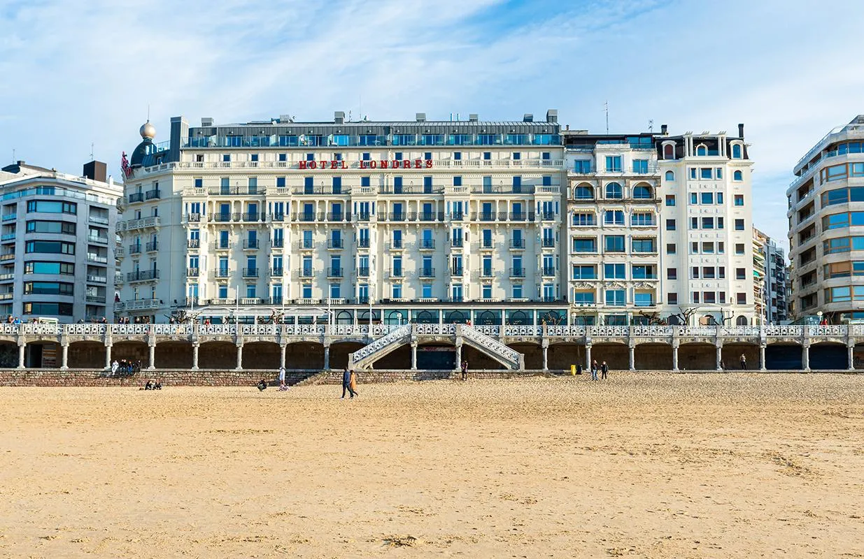 Zdjęcie Hotel Londres San Sebastián España: lujo, vistas y comodidad garantizada