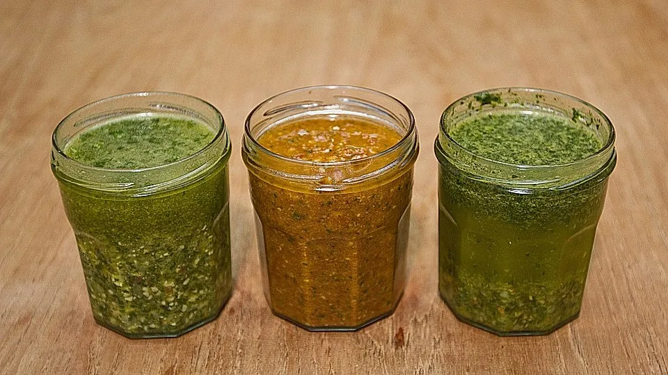 Zdjęcie Klassisches Rezept für Pesto: Einfach, lecker und vielseitig genießen