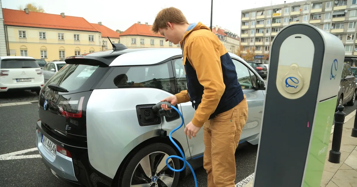 Zdjęcie Ile kosztuje jazda samochodem elektrycznym? Sprawdź, ile zaoszczędzisz