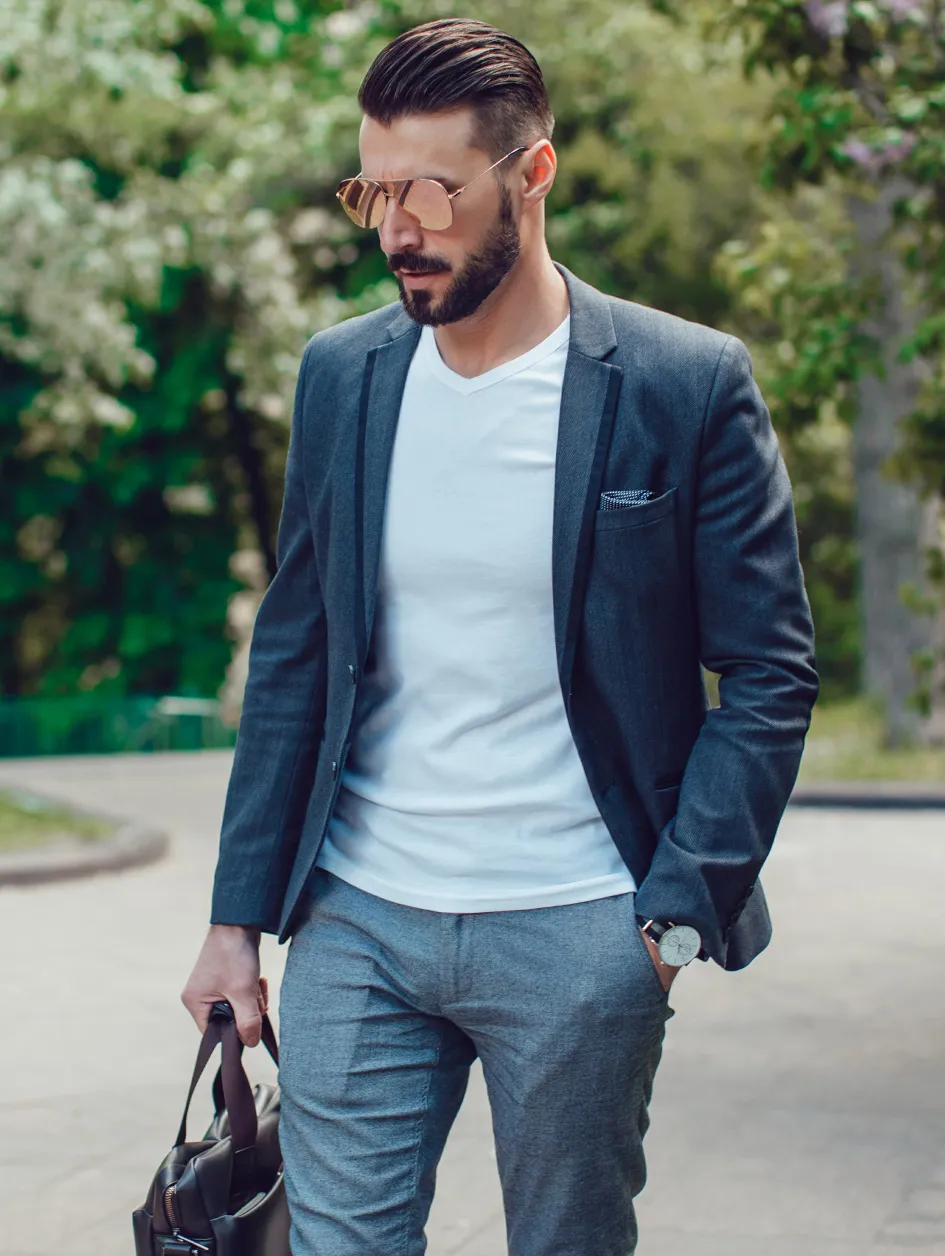 Zdjęcie Stylowe męskie stylizacje casual, które przemienią twój codzienny look