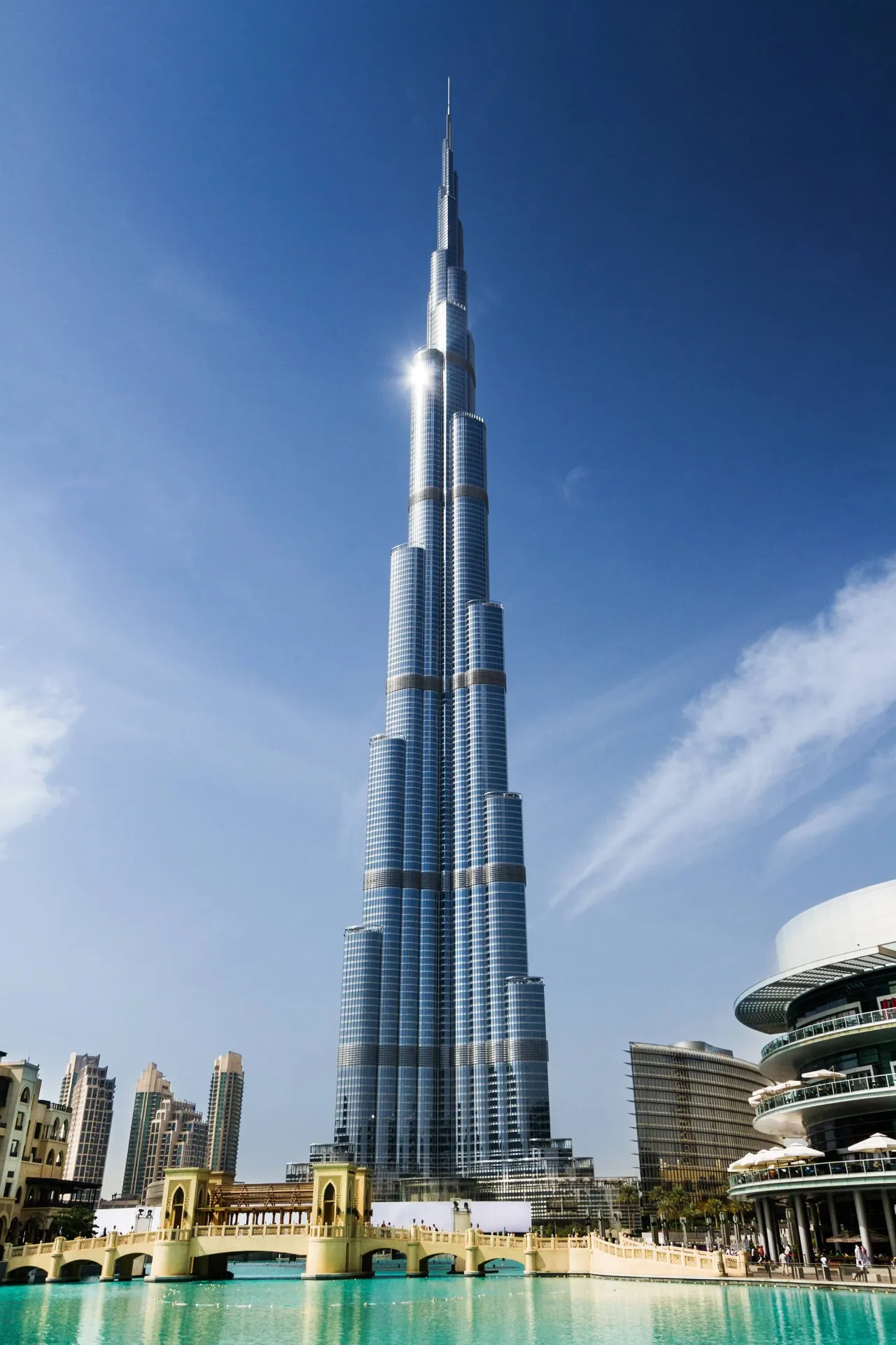 Zdjęcie Ile ma najwyższy budynek świata? Zaskakujące fakty o Burj Khalifa