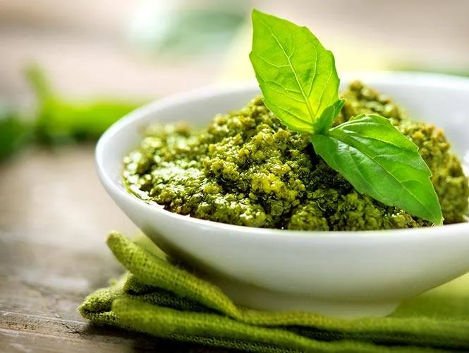Zdjęcie Jak zrobić domowe pesto - prosta receptura, która zachwyci smakiem