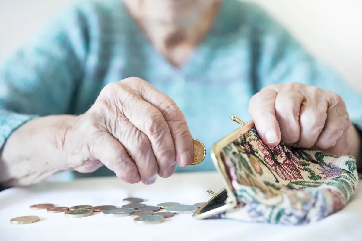 Zdjęcie Kiedy wypłacana jest 13 emerytura? Sprawdź terminy i zmiany w 2025 roku