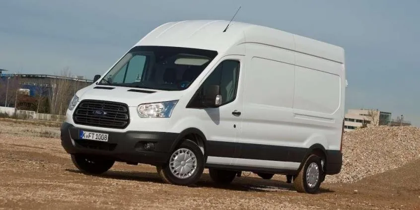 Zdjęcie Gdzie są bezpieczniki w Fordzie Transit? Znajdź je łatwo i szybko