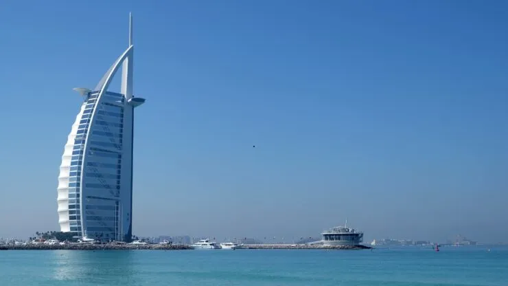 Zdjęcie Gdzie warto się zatrzymać podczas podróży w najlepszym hotelu w Dubaju