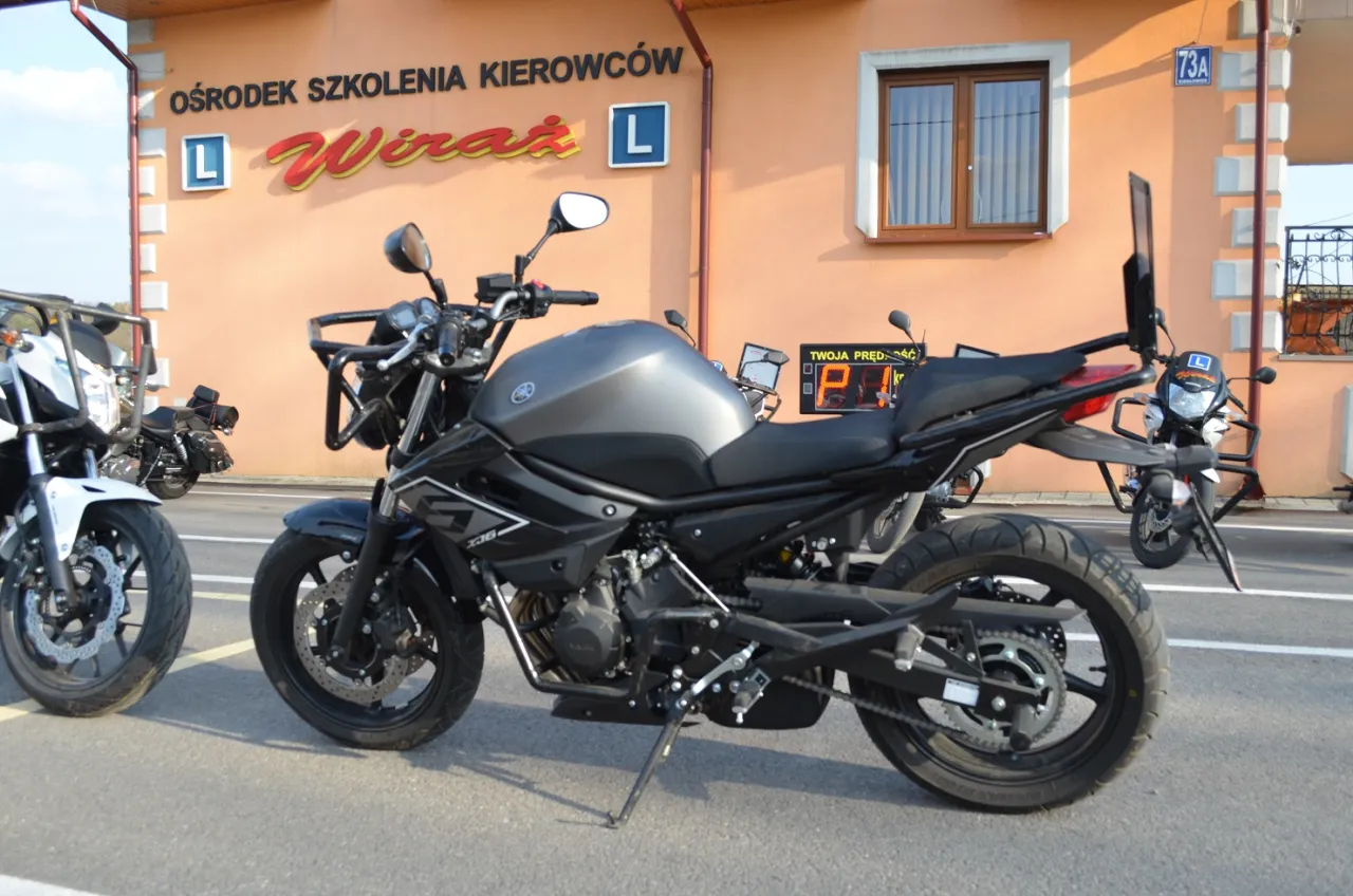 Zdjęcie Nauka jazdy motorem bezpiecznie? To 5 zasad dla nowych kierowców