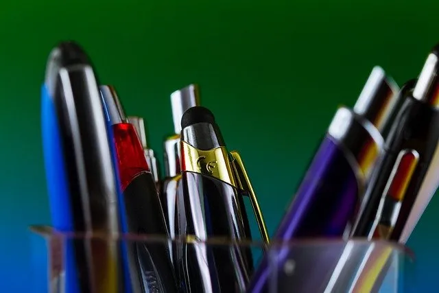Zdjęcie Skuteczne sposoby na to, jak zmyć atrament z butów bez uszkodzeń