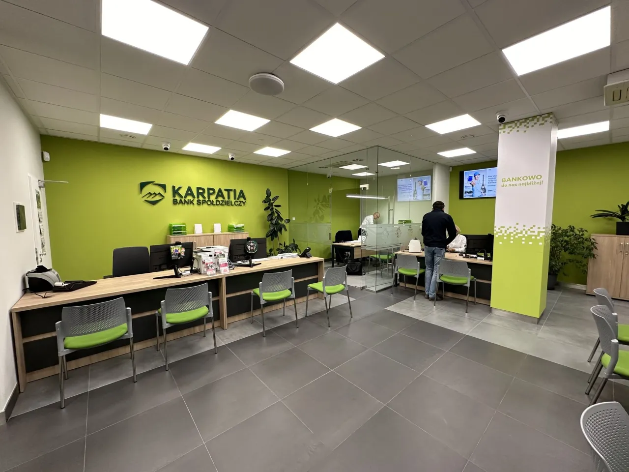 Zdjęcie Bank Spółdzielczy Ziem Górskich Karpatia w Bukowinie Tatrzańskiej - usługi i wsparcie społeczności