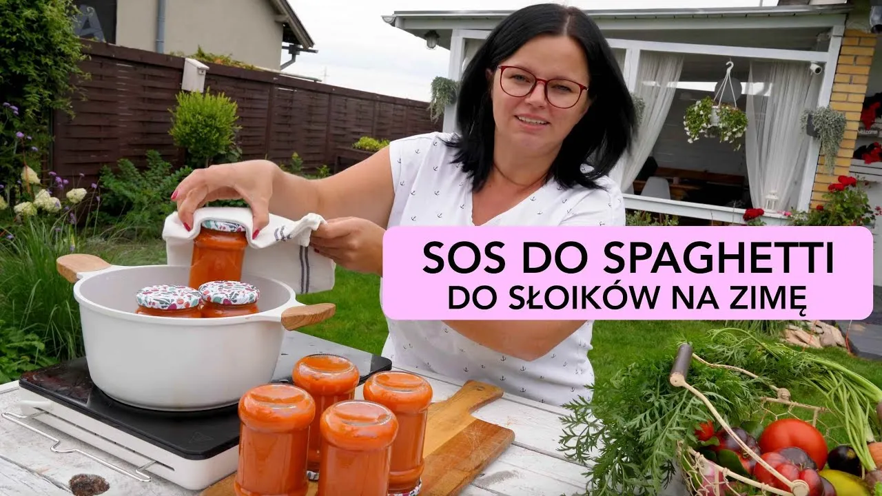 Zdjęcie Sos do spaghetti z pomidorów do słoików - prosty przepis na zimę