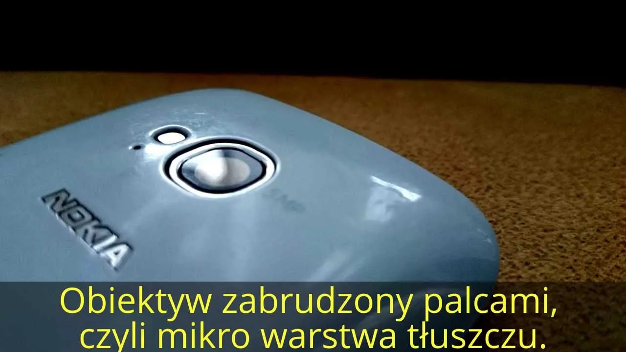 Zdjęcie Jak wyczyścić obiektyw w telefonie, aby uniknąć zarysowań i smug