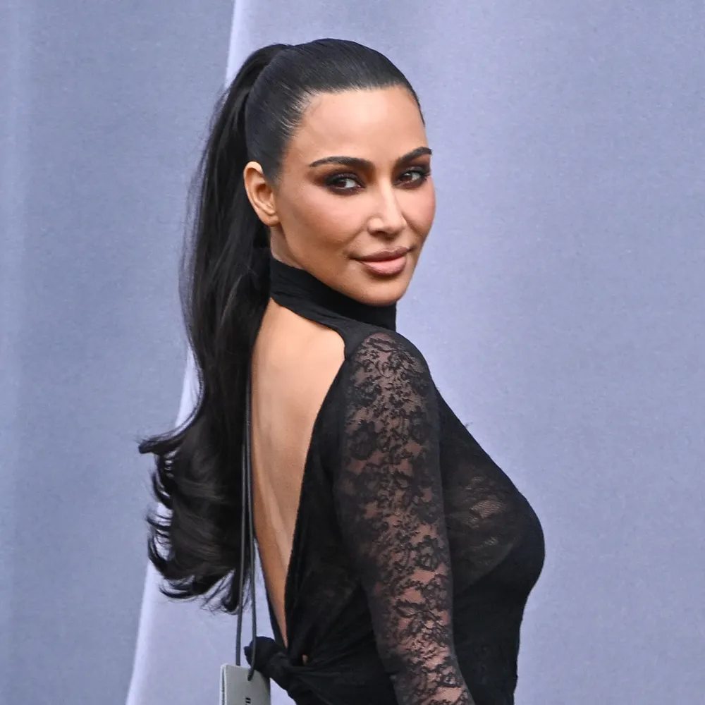Zdjęcie Kim K Hollywood houses: Odkryj najlepsze nieruchomości i ceny