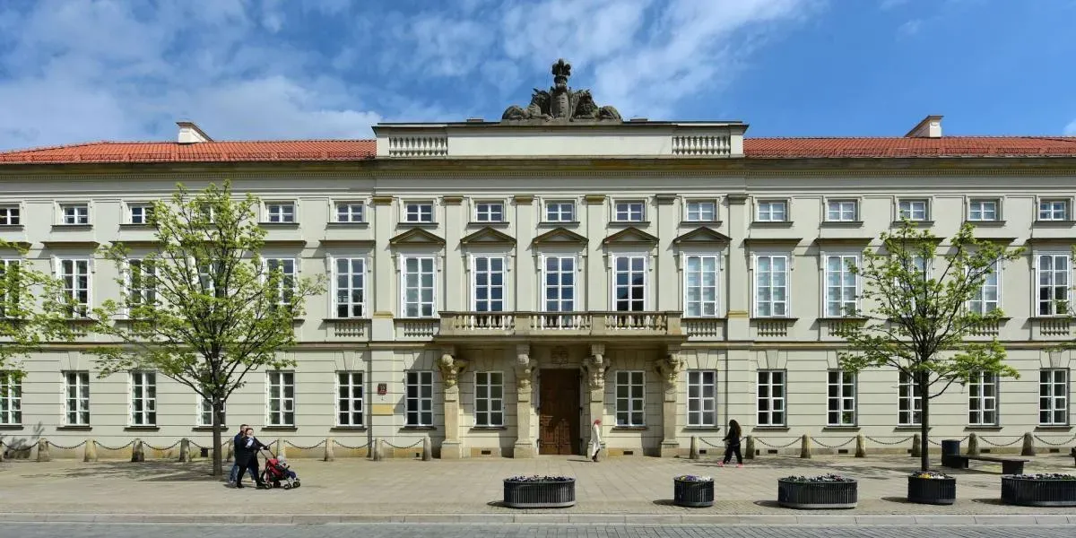 Zdjęcie Pałac Tyszkiewiczów w Warszawie – historia, architektura i tajemnice
