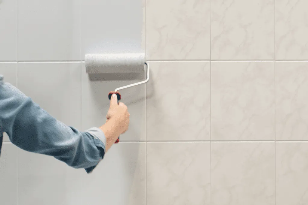 Zdjęcie Czy można pomalować kafelki? Poradnik krok po kroku