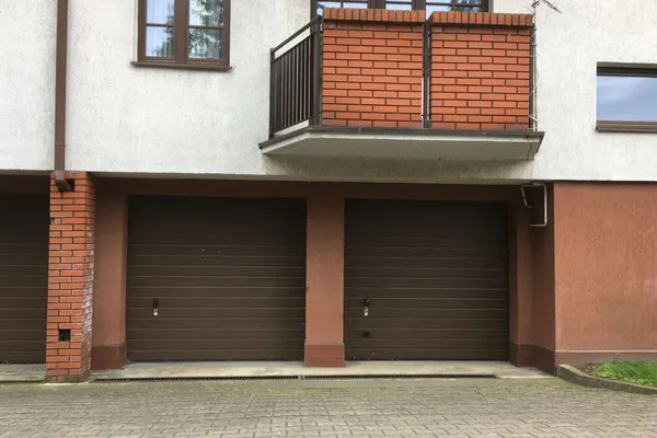 Zdjęcie Ile kosztuje wynajem miejsca parkingowego w Warszawie? Ceny zaskakują