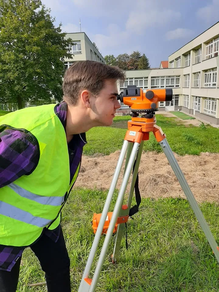 Zdjęcie Czym jest technik geodeta? Kluczowe zadania i znaczenie w geodezji