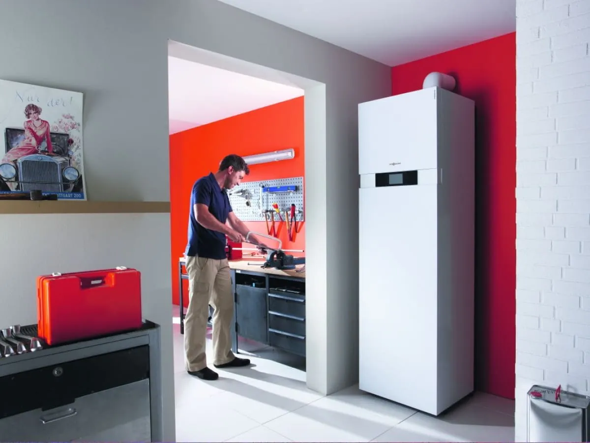 Zdjęcie Kocioł z zasobnikiem czy bez - który wybór zapewni więcej komfortu?