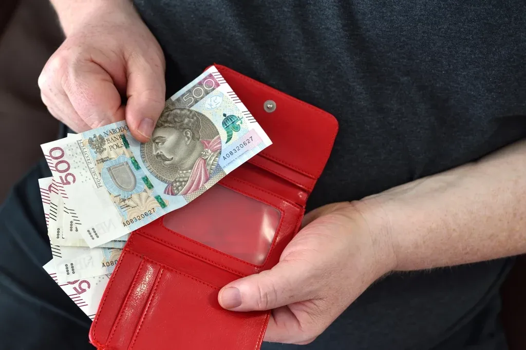 Zdjęcie Ile można zarobić przy rencie rodzinnej bez obawy o utratę świadczeń