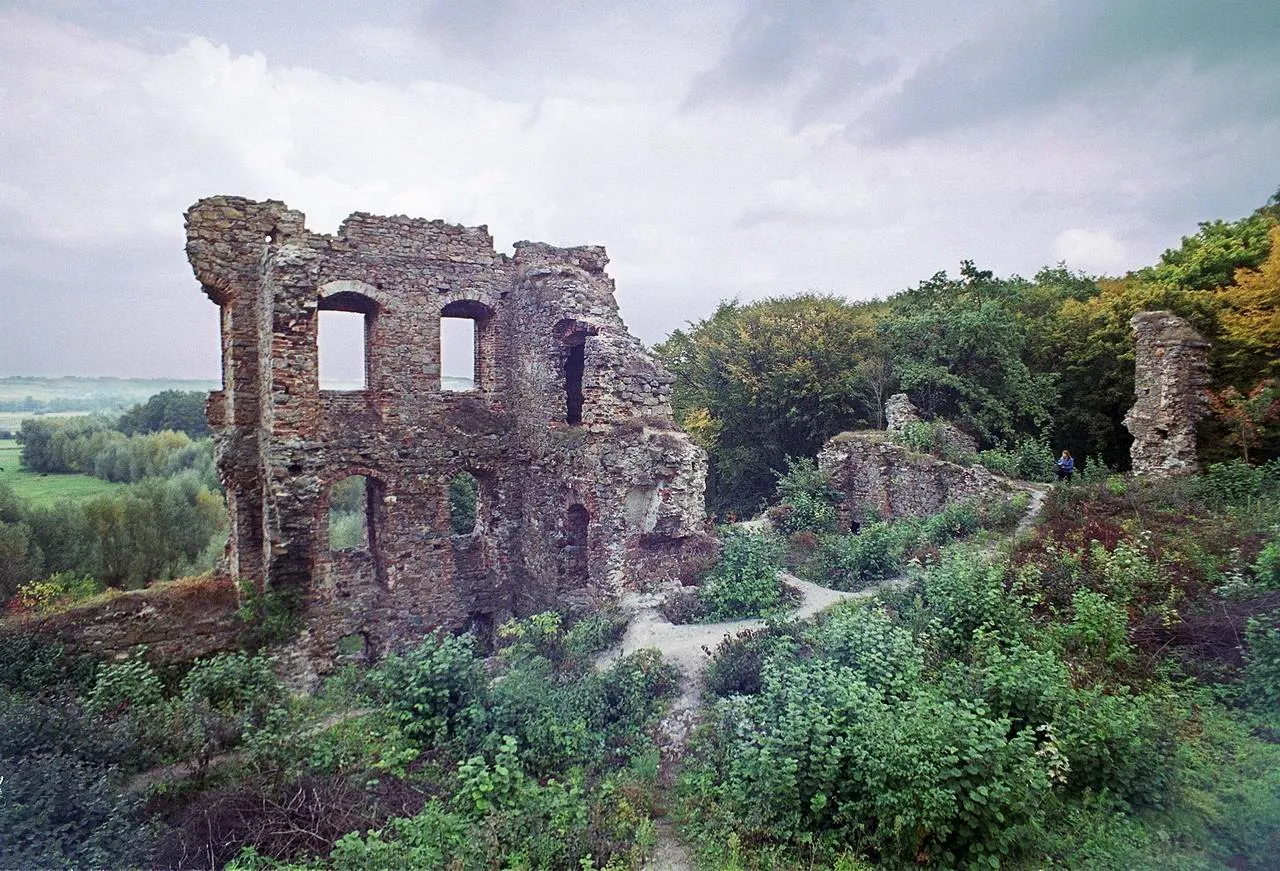 Zdjęcie Zamek w Międzygórzu: Fascynująca historia i tajemnice ruin