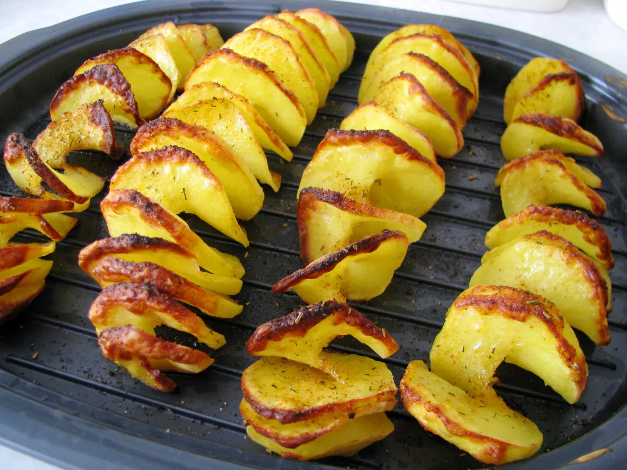 Zdjęcie Jak zrobić zakręcone frytki? Prosty przepis na chrupkość w domu