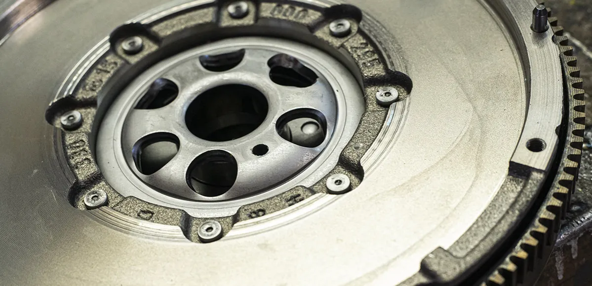 Zdjęcie Para qué sirve el embrague antirrebote y cómo mejora tu seguridad en moto