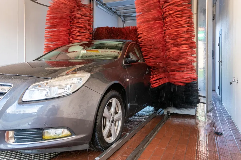 Zdjęcie Ile kosztuje myjnia automatyczna na BP? Sprawdź ceny i usługi