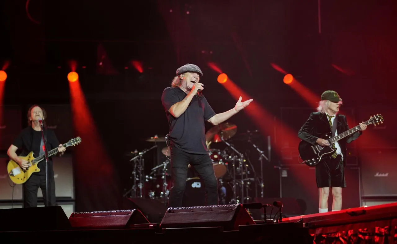 Zdjęcie Ile kosztuje bilet na koncert AC/DC? Ceny biletów i opcje siedzeń
