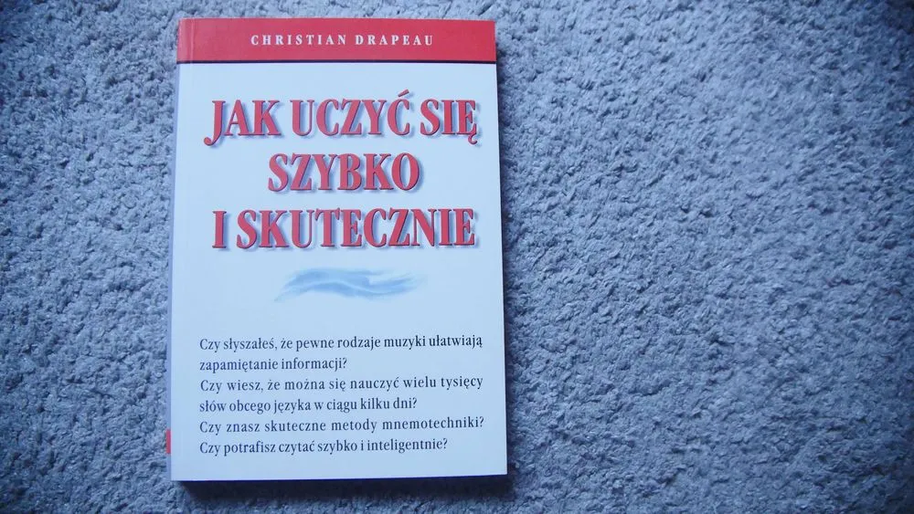 Zdjęcie Szybko szybko wiersz - analiza poezji o pośpiechu w życiu dziecka