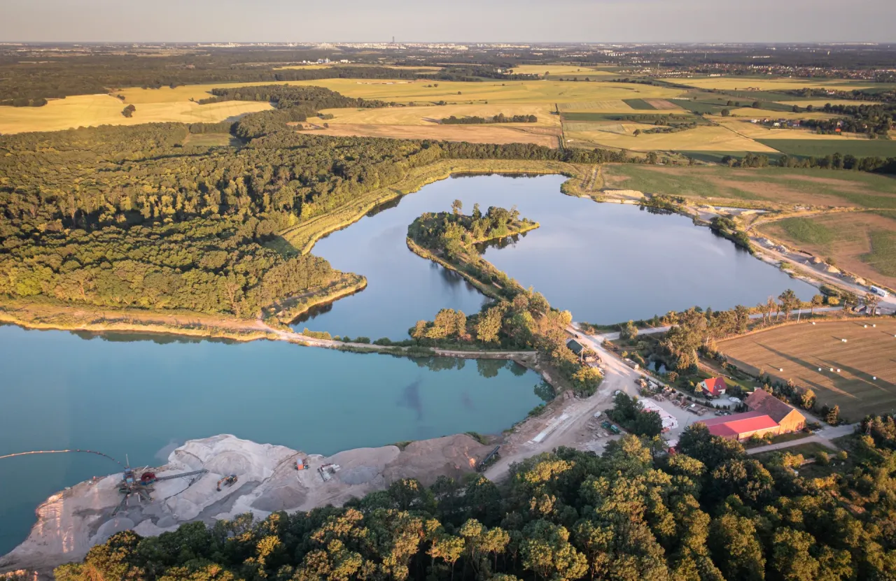 Zdjęcie Ile waży 1m3 żwiru 16 32? Poznaj kluczowe informacje i uniknij błędów
