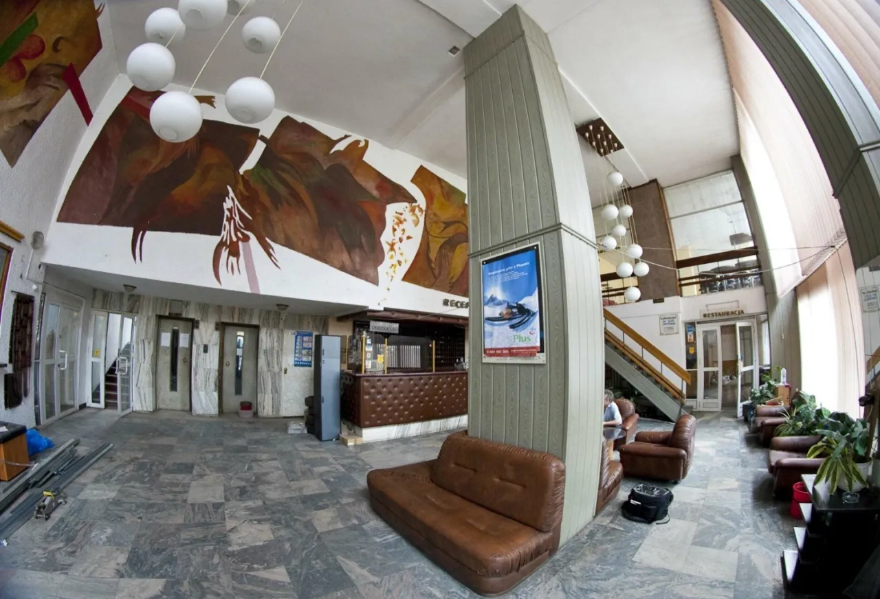 Zdjęcie Prawdziwe przyczyny zamknięcia Hotelu Sudety w Wałbrzychu - Szokujące fakty